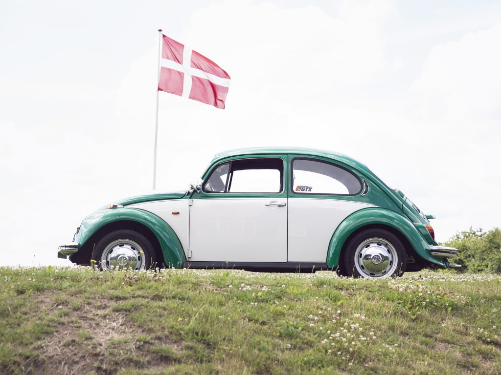Fotograf Ann er jeres fotograf i 8700 Horsens. Hun tager smukke, moderne og anderledes billeder der laver rammen for jeres minder, i har resten af livet.